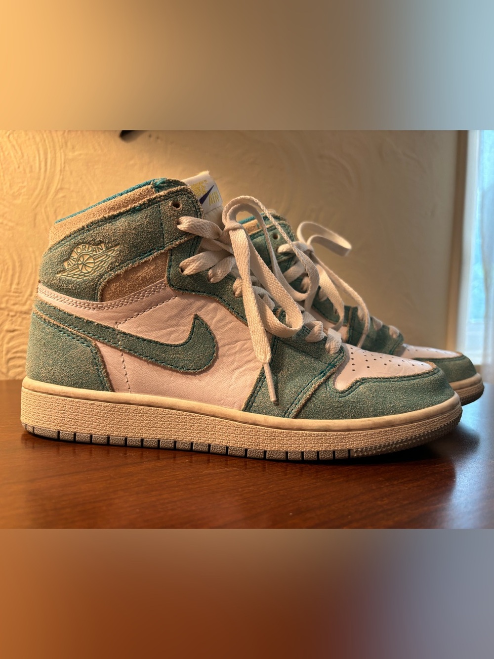 Nike air Jordan high top sneakers, size 6Y